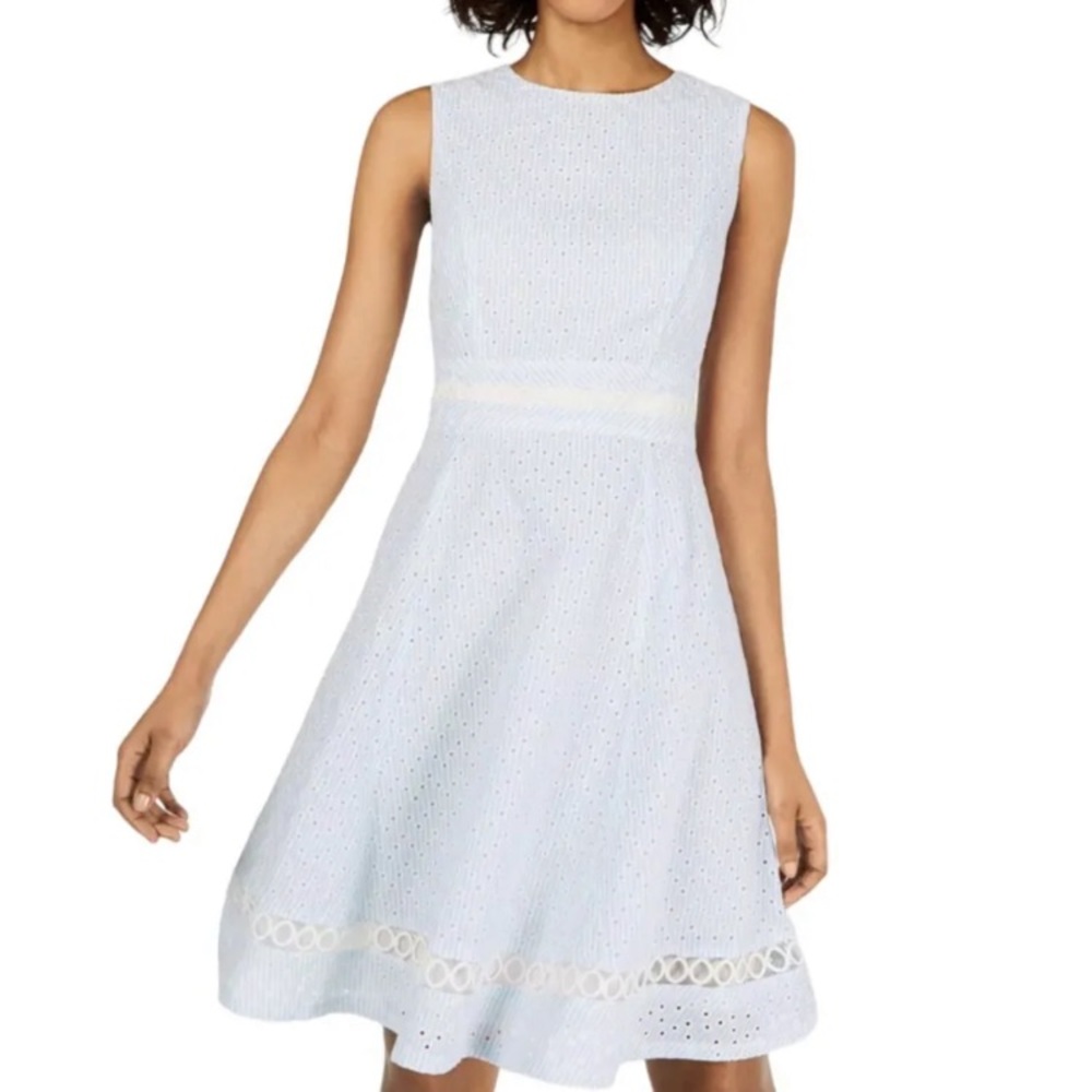 Calvin Klein Seersucker Dress with Embroidered Eyelet Cutout Circles Sz 4